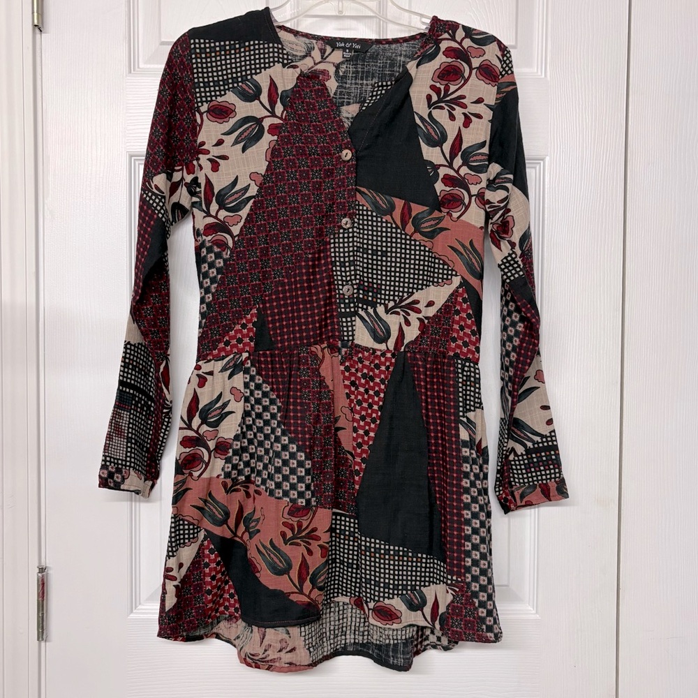 Yak & Yeti Patchwork Print Top Sz S